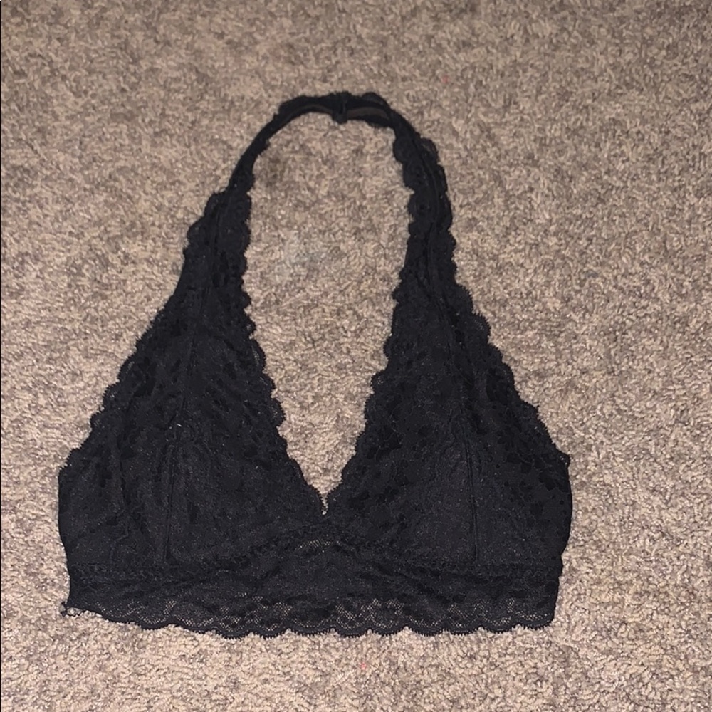 Hollister Black Halter Brallete.